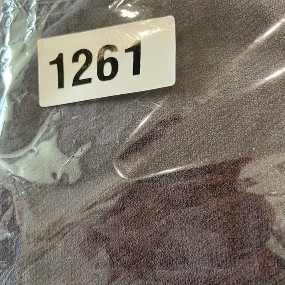 KENSIE Women’s Jeans Size Photos Grey Zip Fly Closure Straight Velvet Mid Rise - Picture 7 of 7